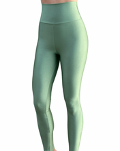 Load image into Gallery viewer, Treetop Leggings