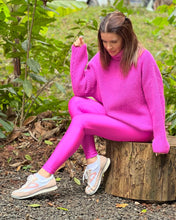 Load image into Gallery viewer, Bubblegum Leggings
